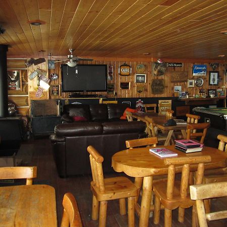 Log Inn & Pub Avola Экстерьер фото