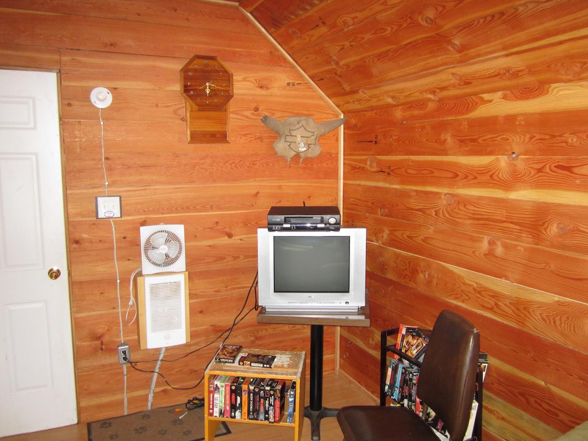 Log Inn & Pub Avola Номер фото
