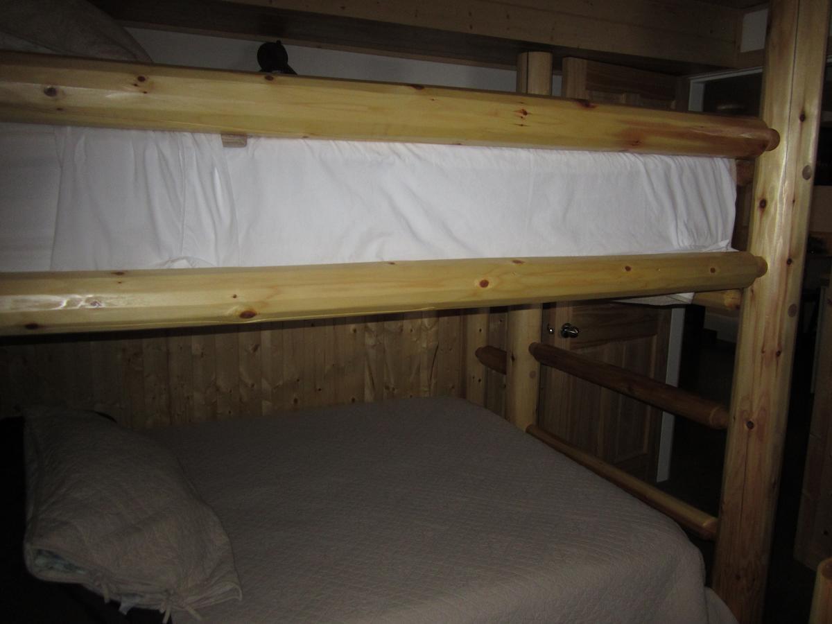 Log Inn & Pub Avola Экстерьер фото