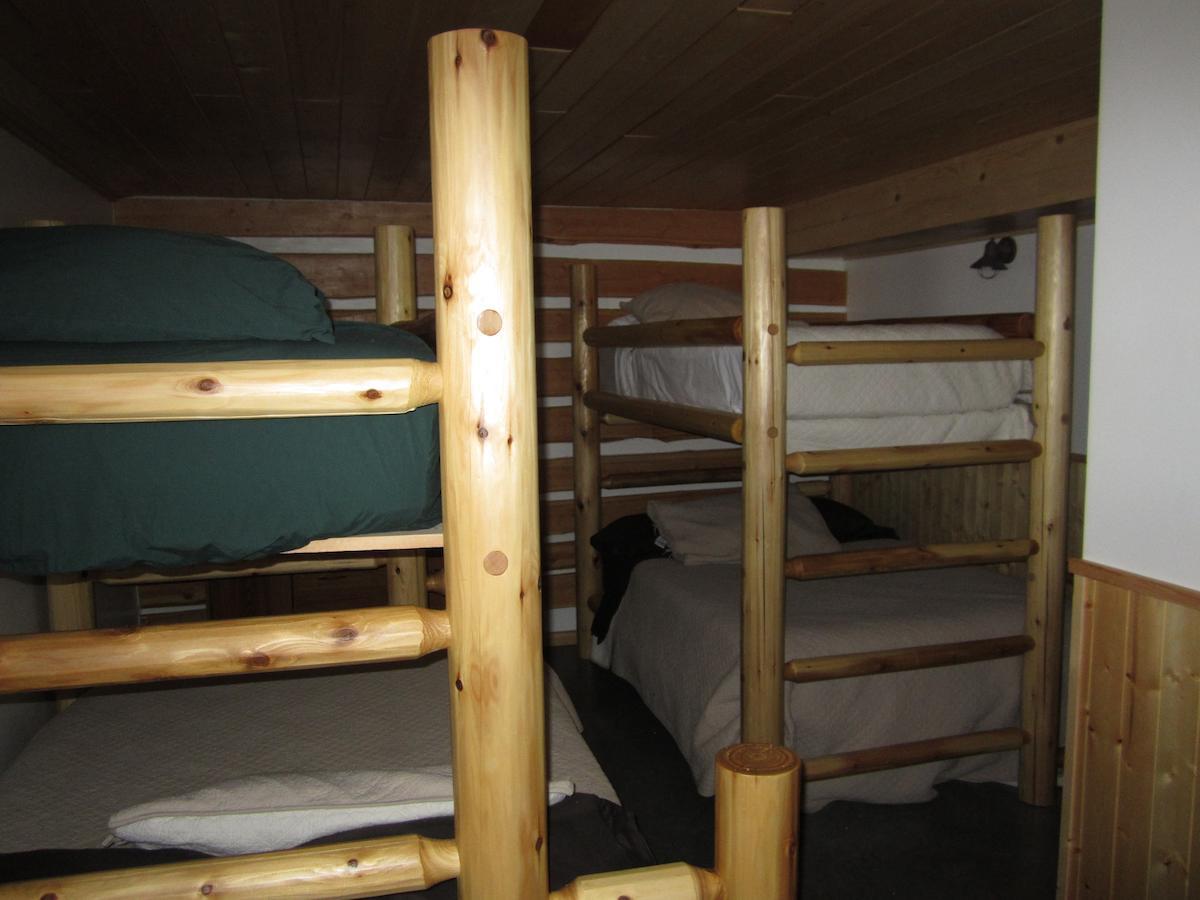 Log Inn & Pub Avola Экстерьер фото