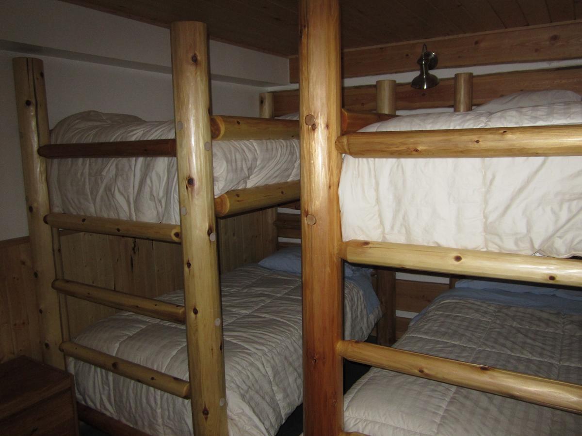 Log Inn & Pub Avola Номер фото