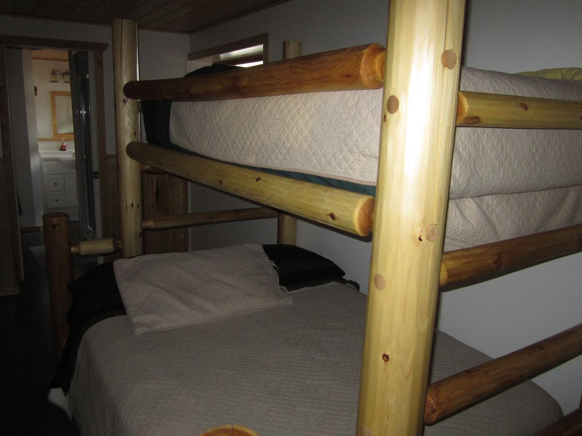 Log Inn & Pub Avola Экстерьер фото