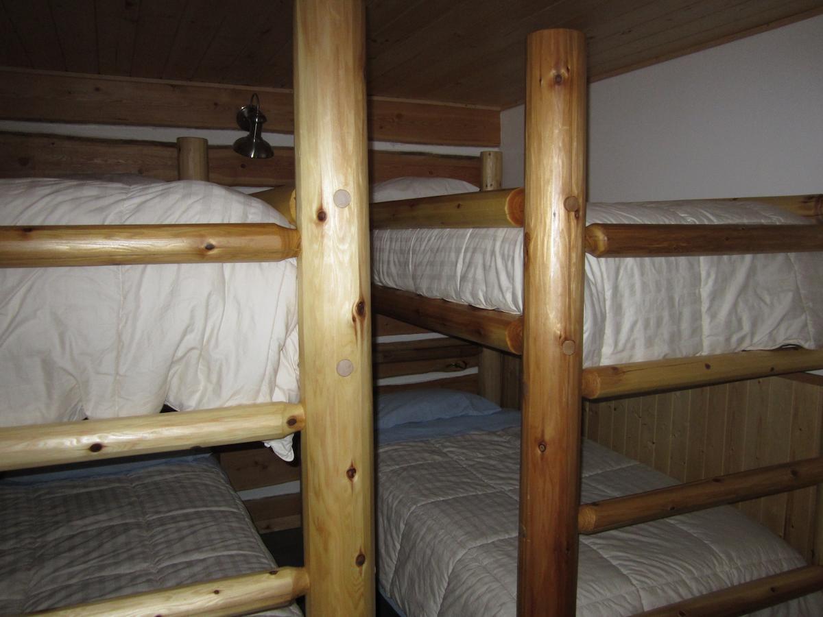 Log Inn & Pub Avola Номер фото